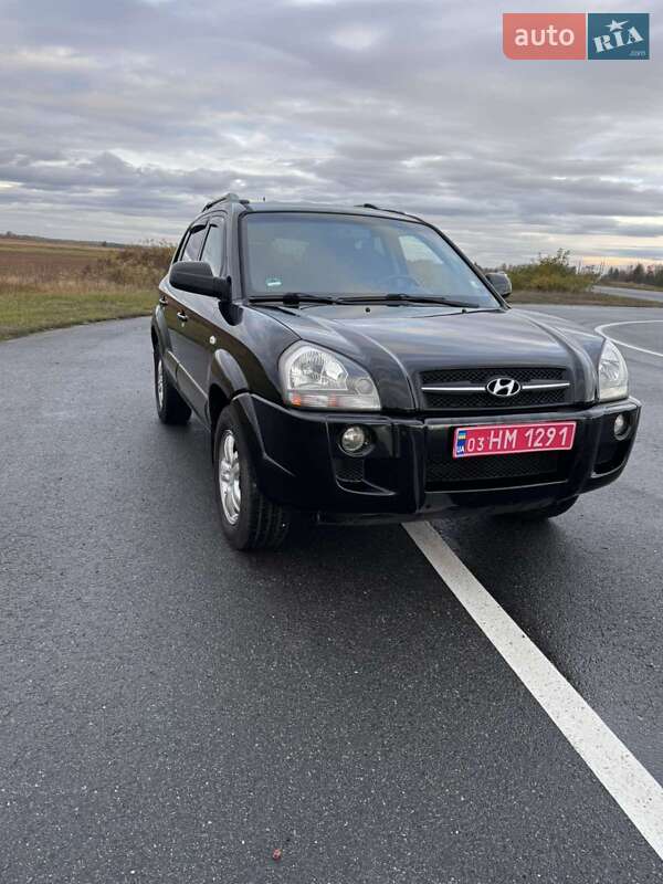 Внедорожник / Кроссовер Hyundai Tucson 2008 в Мене фото 2 Внедорожник / Кроссовер Hyundai Tucson 2008 в Мене