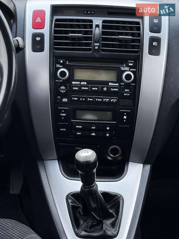Внедорожник / Кроссовер Hyundai Tucson 2008 в Мене фото 5 Внедорожник / Кроссовер Hyundai Tucson 2008 в Мене