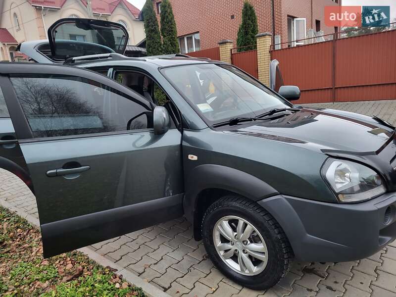 Позашляховик / Кросовер Hyundai Tucson 2012 в Хмельницькому фото 62 Позашляховик / Кросовер Hyundai Tucson 2012 в Хмельницькому
