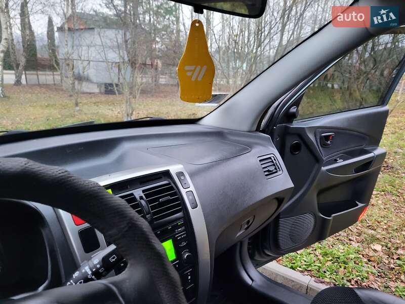 Позашляховик / Кросовер Hyundai Tucson 2012 в Хмельницькому фото 102 Позашляховик / Кросовер Hyundai Tucson 2012 в Хмельницькому