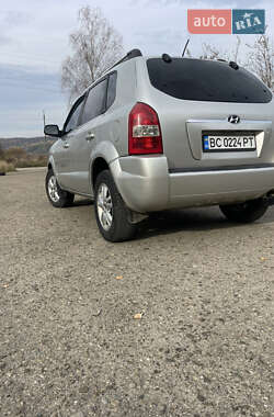 Внедорожник / Кроссовер Hyundai Tucson 2008 в Новом Роздоле