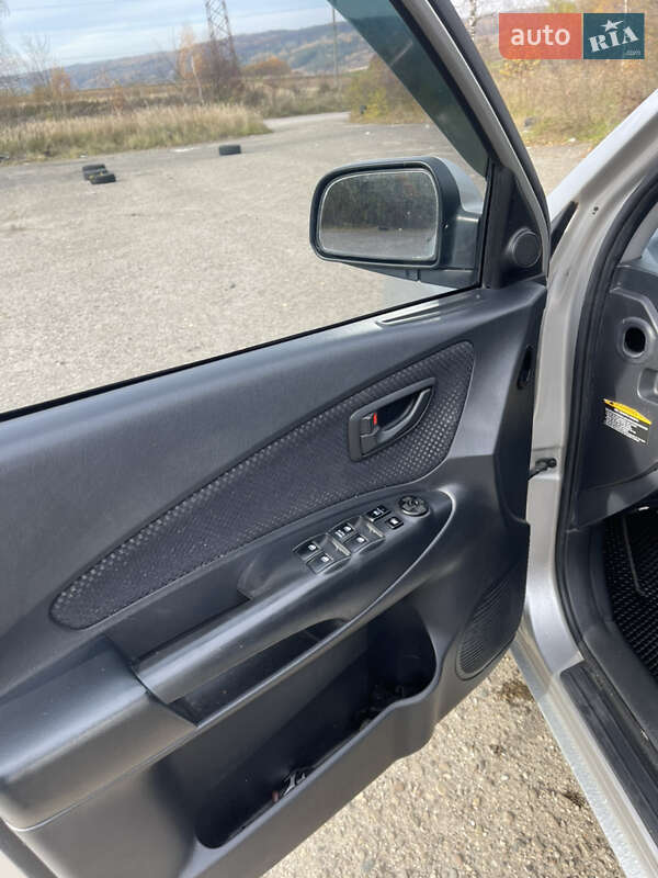 Внедорожник / Кроссовер Hyundai Tucson 2008 в Новом Роздоле