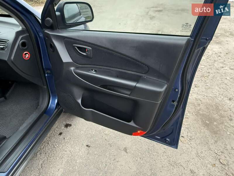 Позашляховик / Кросовер Hyundai Tucson 2008 в Запоріжжі