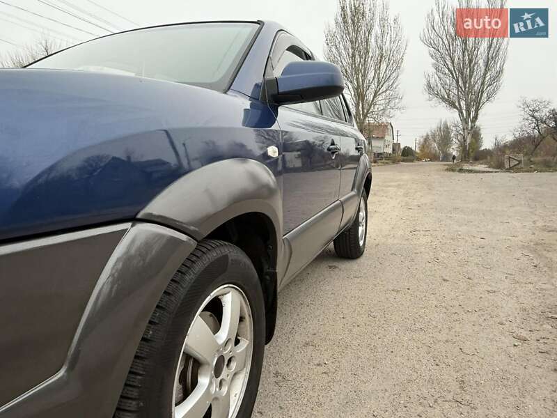 Позашляховик / Кросовер Hyundai Tucson 2008 в Запоріжжі