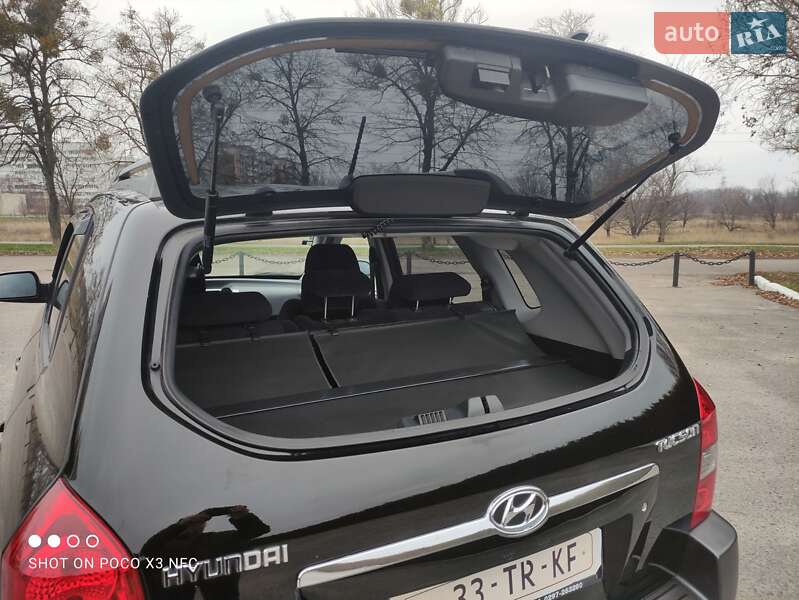 Внедорожник / Кроссовер Hyundai Tucson 2007 в Змиеве фото 29 Внедорожник / Кроссовер Hyundai Tucson 2007 в Змиеве