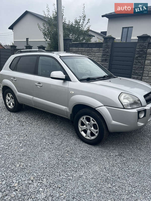 Внедорожник / Кроссовер Hyundai Tucson 2007 в Ровно