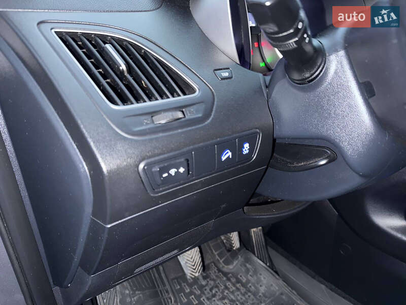 Внедорожник / Кроссовер Hyundai Tucson 2013 в Стрые