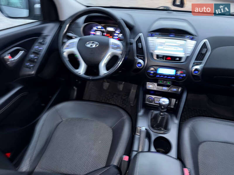 Внедорожник / Кроссовер Hyundai Tucson 2013 в Стрые