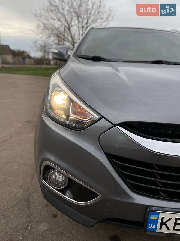 Внедорожник / Кроссовер Hyundai Tucson 2015 в Зеленодольской