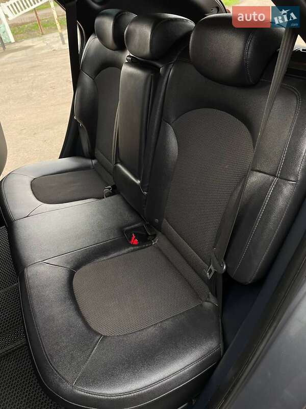 Внедорожник / Кроссовер Hyundai Tucson 2015 в Зеленодольской