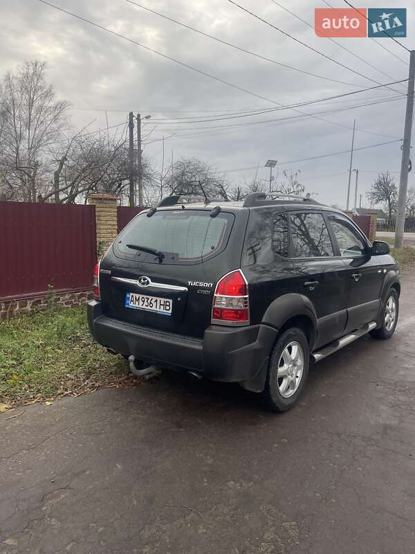 Внедорожник / Кроссовер Hyundai Tucson 2005 в Житомире