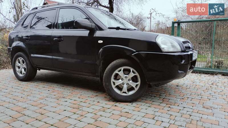 Внедорожник / Кроссовер Hyundai Tucson 2005 в Киеве фото 4 Внедорожник / Кроссовер Hyundai Tucson 2005 в Киеве