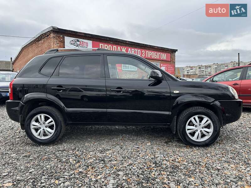 Внедорожник / Кроссовер Hyundai Tucson 2009 в Смеле