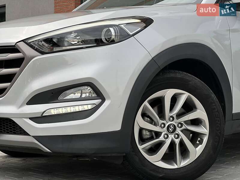 Внедорожник / Кроссовер Hyundai Tucson 2016 в Киеве