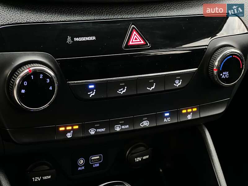 Внедорожник / Кроссовер Hyundai Tucson 2016 в Киеве