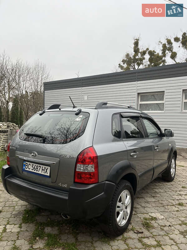 Внедорожник / Кроссовер Hyundai Tucson 2011 в Ровно