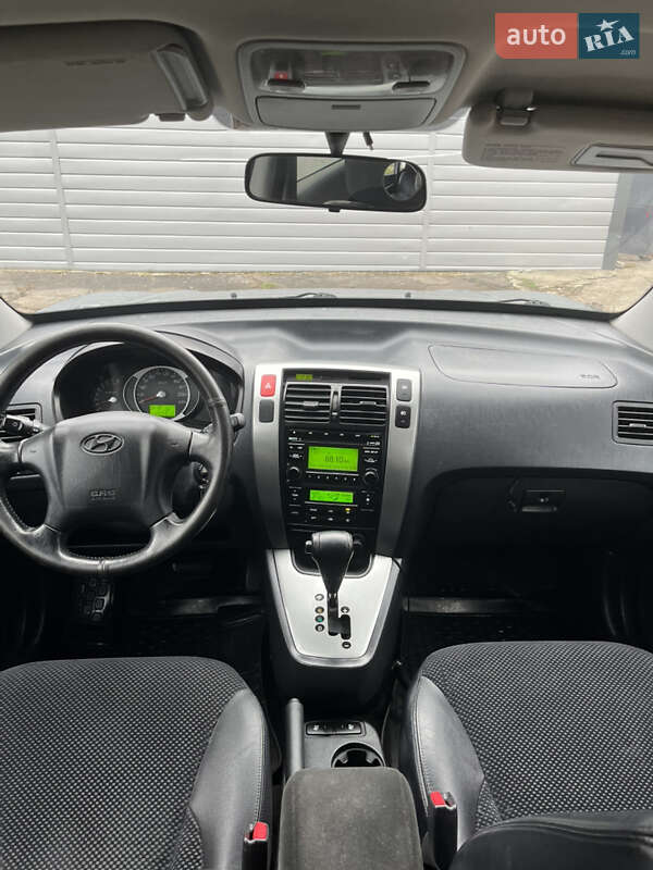 Внедорожник / Кроссовер Hyundai Tucson 2011 в Ровно