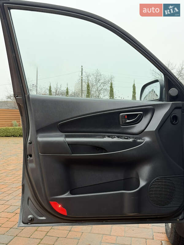 Внедорожник / Кроссовер Hyundai Tucson 2009 в Чернигове