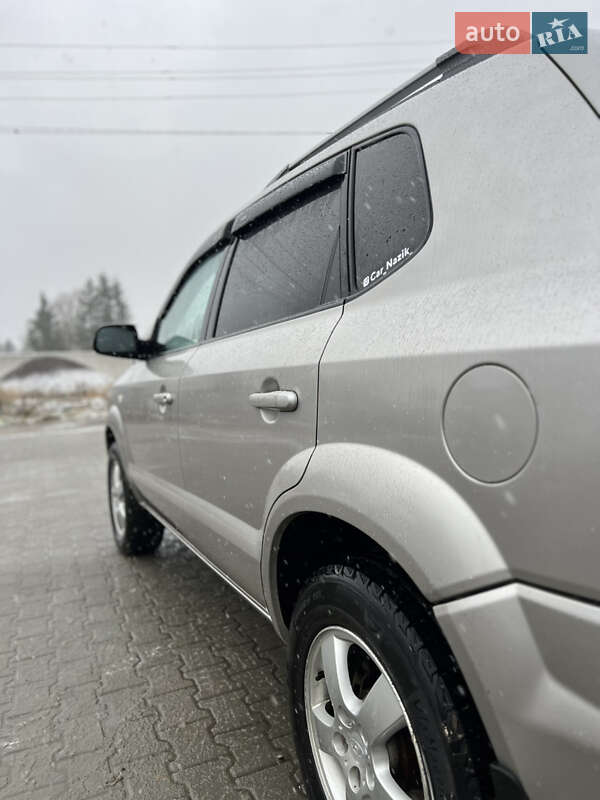 Позашляховик / Кросовер Hyundai Tucson 2006 в Старому Самборі фото 8 Позашляховик / Кросовер Hyundai Tucson 2006 в Старому Самборі