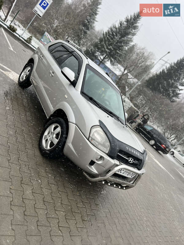 Позашляховик / Кросовер Hyundai Tucson 2006 в Старому Самборі фото 17 Позашляховик / Кросовер Hyundai Tucson 2006 в Старому Самборі