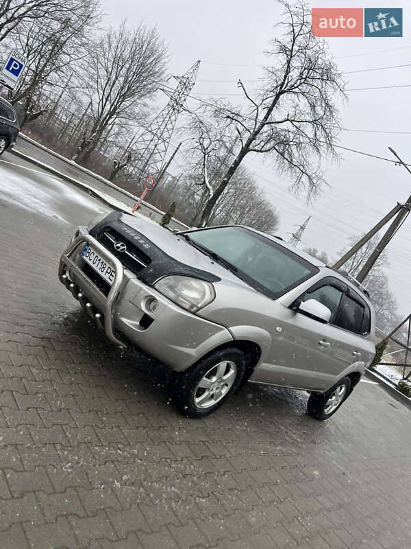 Позашляховик / Кросовер Hyundai Tucson 2006 в Старому Самборі фото 22 Позашляховик / Кросовер Hyundai Tucson 2006 в Старому Самборі