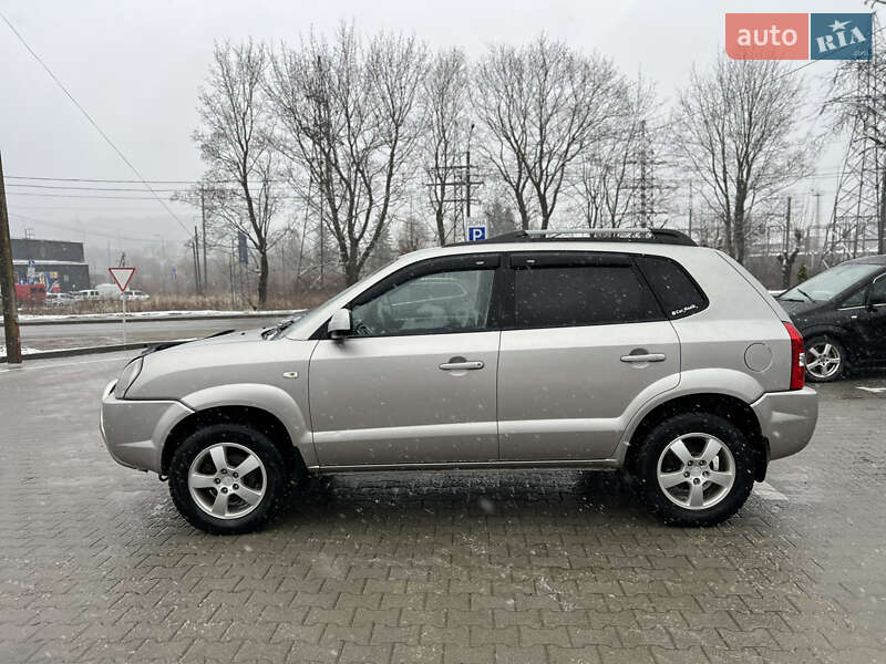 Позашляховик / Кросовер Hyundai Tucson 2006 в Старому Самборі фото 27 Позашляховик / Кросовер Hyundai Tucson 2006 в Старому Самборі