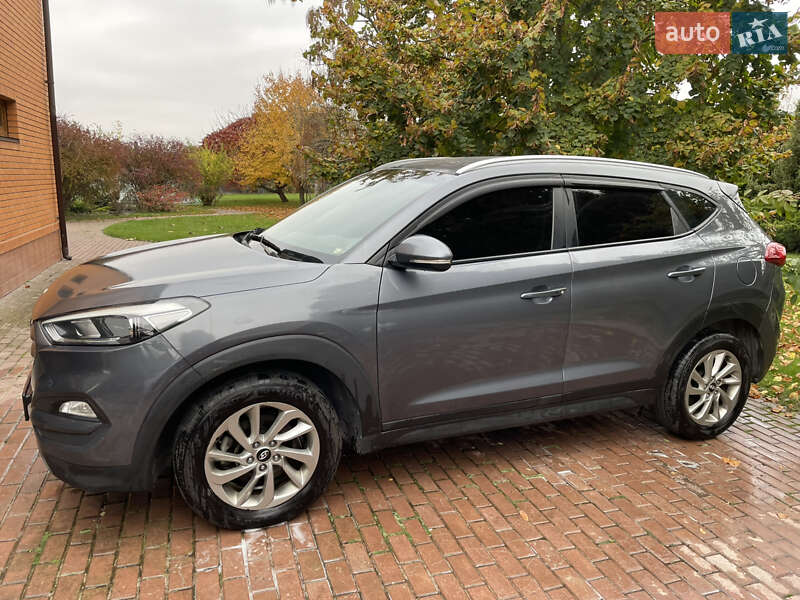 Внедорожник / Кроссовер Hyundai Tucson 2015 в Борисполе