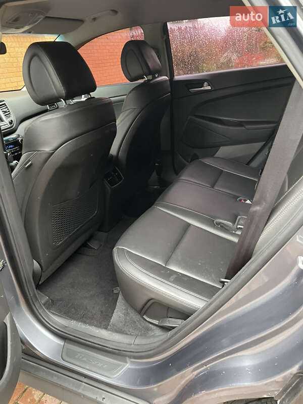 Внедорожник / Кроссовер Hyundai Tucson 2015 в Борисполе