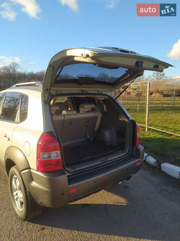 Позашляховик / Кросовер Hyundai Tucson 2007 в Прилуках