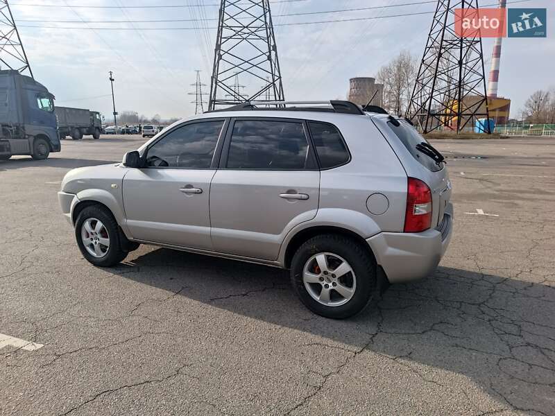 Внедорожник / Кроссовер Hyundai Tucson 2005 в Харькове фото 6 Внедорожник / Кроссовер Hyundai Tucson 2005 в Харькове