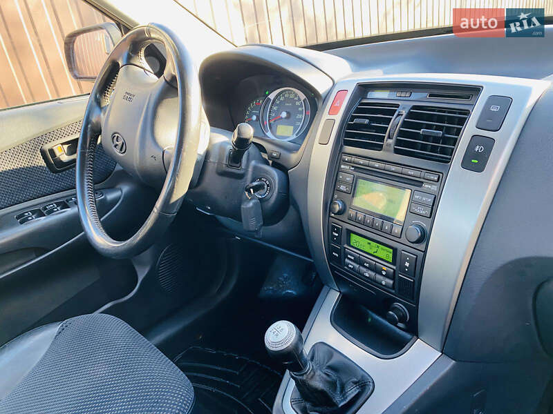 Внедорожник / Кроссовер Hyundai Tucson 2009 в Харькове