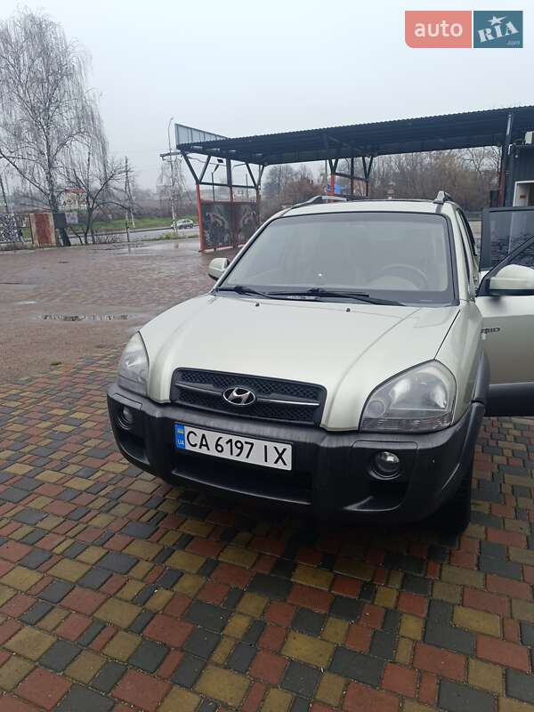 Внедорожник / Кроссовер Hyundai Tucson 2008 в Смеле