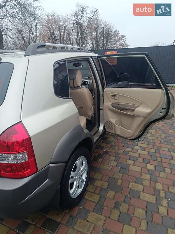 Внедорожник / Кроссовер Hyundai Tucson 2008 в Смеле