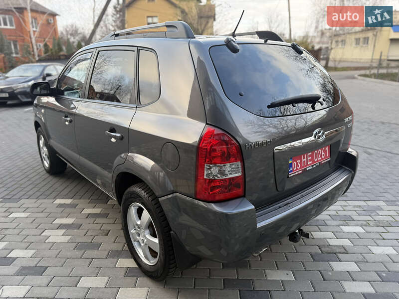 Позашляховик / Кросовер Hyundai Tucson 2009 в Полтаві