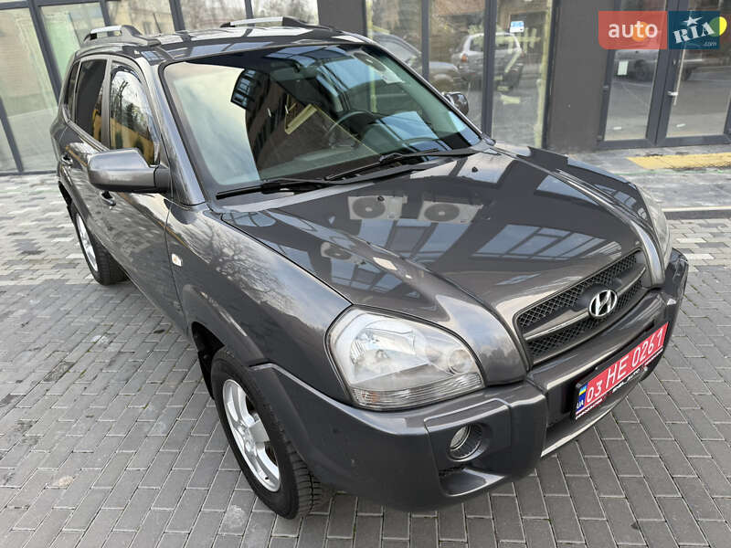 Позашляховик / Кросовер Hyundai Tucson 2009 в Полтаві