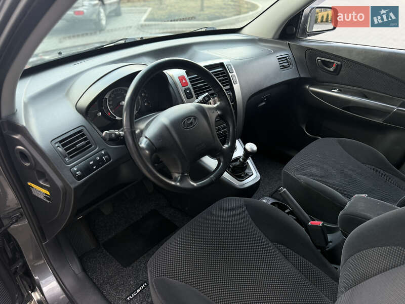 Позашляховик / Кросовер Hyundai Tucson 2009 в Полтаві