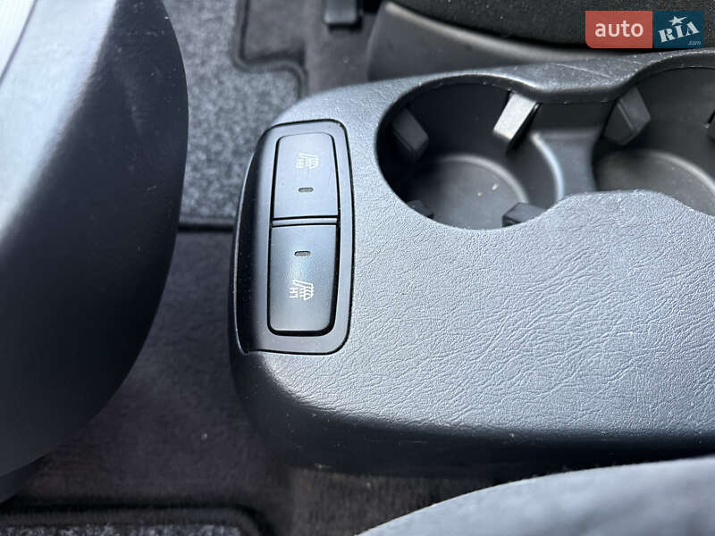 Позашляховик / Кросовер Hyundai Tucson 2009 в Полтаві