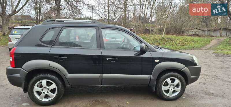 Внедорожник / Кроссовер Hyundai Tucson 2006 в Луцке фото 6 Внедорожник / Кроссовер Hyundai Tucson 2006 в Луцке
