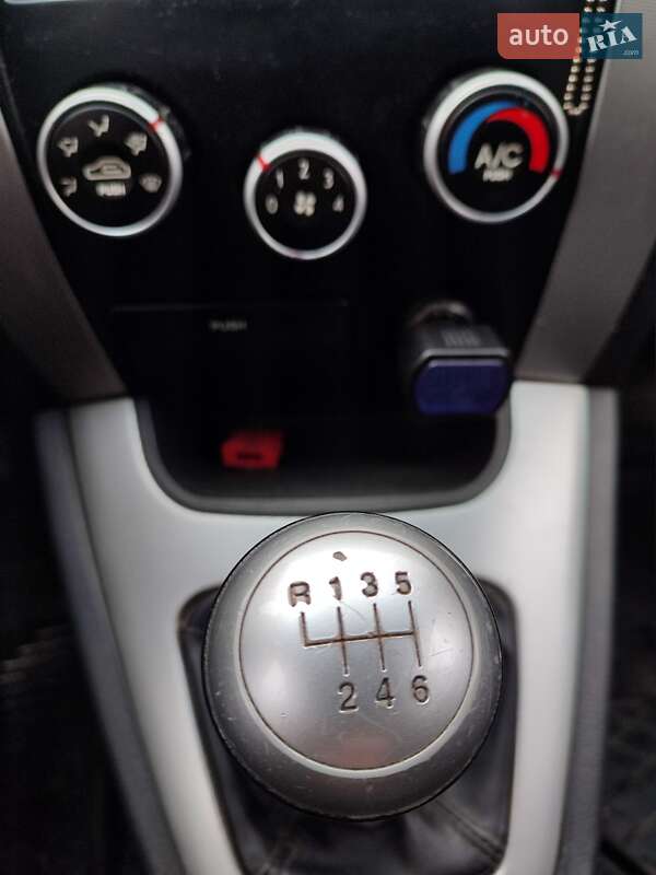 Внедорожник / Кроссовер Hyundai Tucson 2006 в Звягеле фото 16 Внедорожник / Кроссовер Hyundai Tucson 2006 в Звягеле