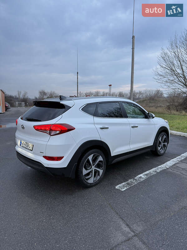 Внедорожник / Кроссовер Hyundai Tucson 2016 в Харькове