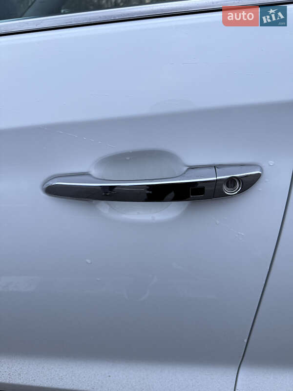 Внедорожник / Кроссовер Hyundai Tucson 2016 в Харькове