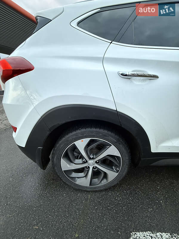 Внедорожник / Кроссовер Hyundai Tucson 2016 в Харькове