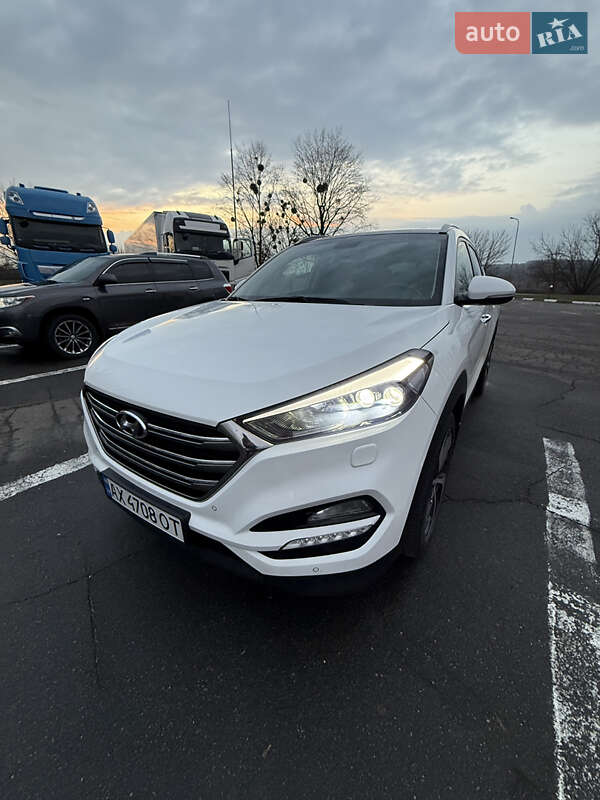 Внедорожник / Кроссовер Hyundai Tucson 2016 в Харькове