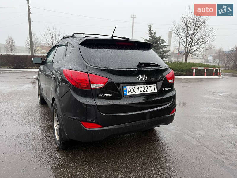 Позашляховик / Кросовер Hyundai Tucson 2012 в Полтаві