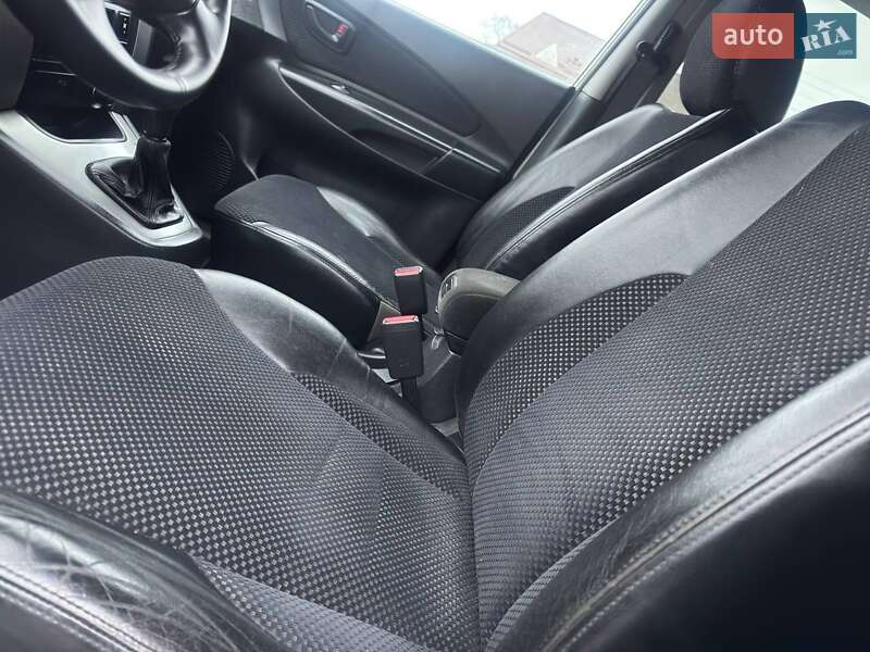 Позашляховик / Кросовер Hyundai Tucson 2011 в Охтирці