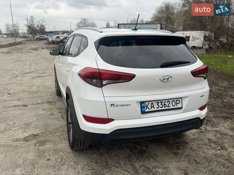 Позашляховик / Кросовер Hyundai Tucson 2017 в Києві