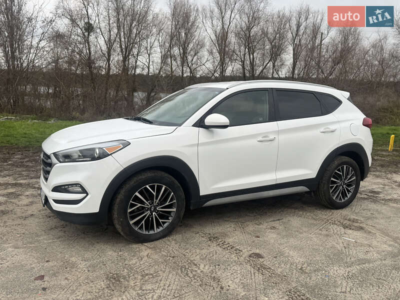 Позашляховик / Кросовер Hyundai Tucson 2017 в Києві