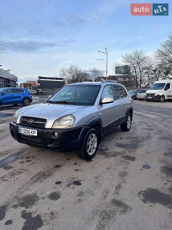 Позашляховик / Кросовер Hyundai Tucson 2005 в Львові