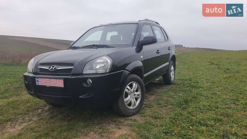 Позашляховик / Кросовер Hyundai Tucson 2009 в Рівному фото Позашляховик / Кросовер Hyundai Tucson 2009 в Рівному