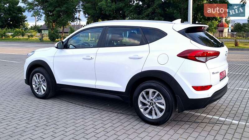 Позашляховик / Кросовер Hyundai Tucson 2016 в Коломиї